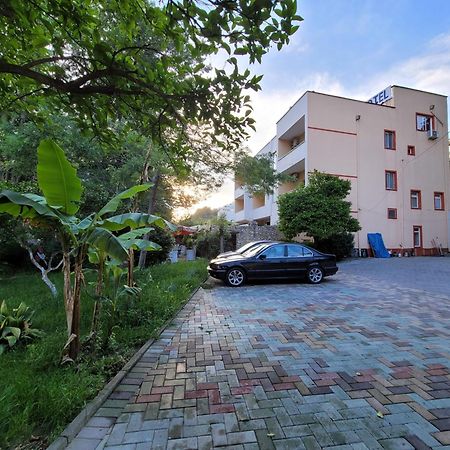 Hotel Ceka Dıraç Dış mekan fotoğraf