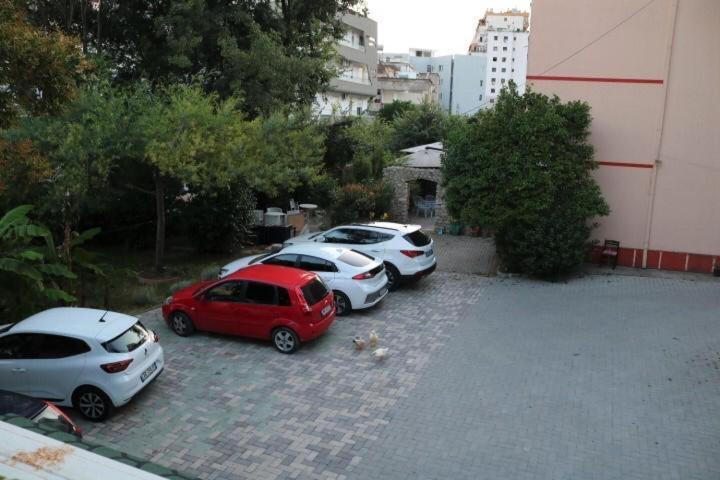 Hotel Ceka Dıraç Dış mekan fotoğraf
