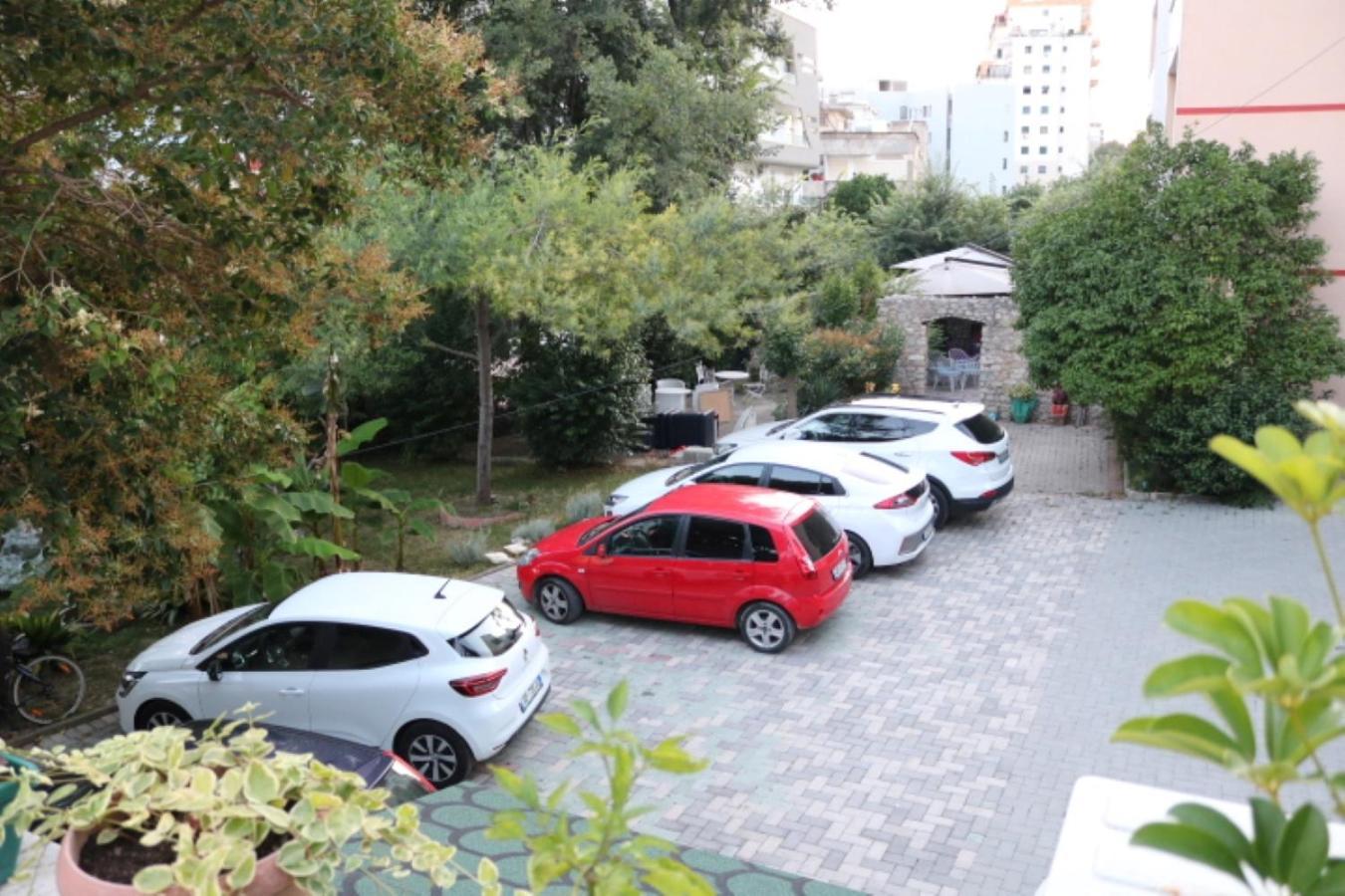 Hotel Ceka Dıraç Dış mekan fotoğraf