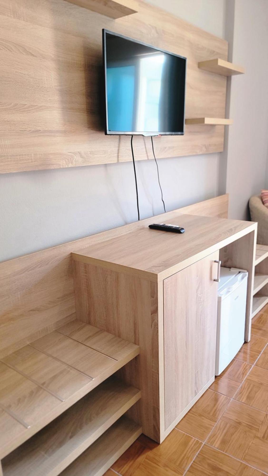 Hotel Ceka Dıraç Dış mekan fotoğraf